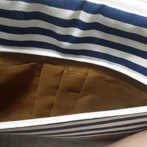 Canvas Life Striped Padded Laptop Case - Picture 3 of 7